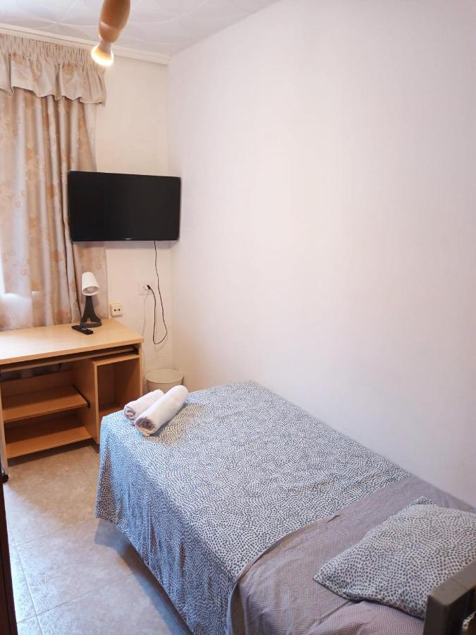 La Malvarrosa Beach Rooms In Shared Apartment Valencia Buitenkant foto